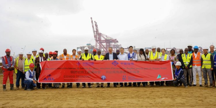 Travaux Môle Est : fin des opérations de battage des pieux