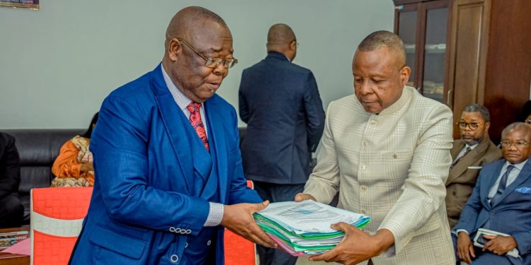 Passation à la préfecture de Brazzaville : Yves Bodlr Ngongo prend les commandes du département