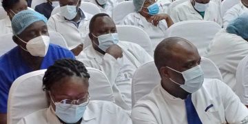 SANTE/ COVID-19 : LE PERSONNEL SOIGNANT DU CHU-B INVITE A SE FAIRE VACCINER