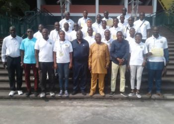 VOLLEYBALL : LES  ARBITRES ET ENTRAINEURS S’IMPREGNENT  DES NOUVELLES REGLES DU JEU