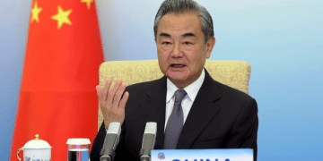 WANG YI PRESIDE LA REUNION DES COORDINATEURS POUR LA MISE EN ŒUVRE DES RESULTATS DE LA 8EME CONFERENCE MINISTERIELLE DU FORUM SUR LA COOPERATION SINO-AFRICAINE