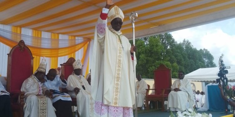 Diocèse de Nkayi: Ordination épiscopale de monseigneur François Halyday Mbouangui