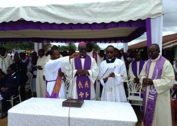 Hommage à  l’ancien président du CSLC / Kellé honnore la mémoire de Philipe Mvouo 
