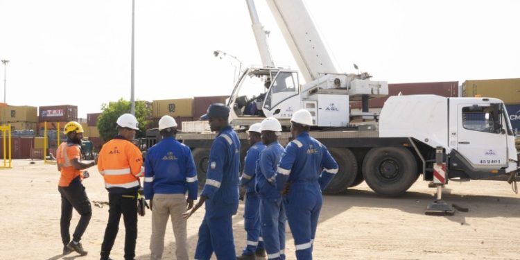 Développement des compétences : AGL Congo lance la certification de 21 grutiers au  CACES® R483 – Grues Mobiles