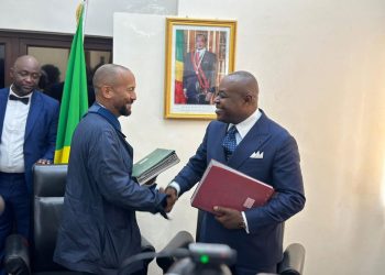 Une passation de service sous le signe de la continuité