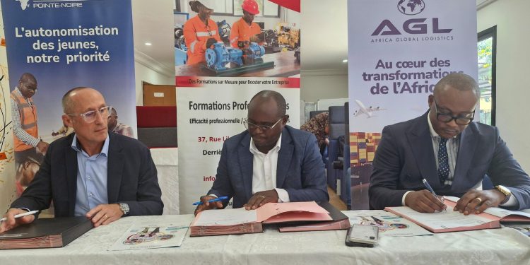 Partenariat écoles – entreprises: AGL et Congo Terminal signent une convention avec  Ucac-Icam
