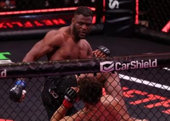 MMA : Francis NGANNOU foudroie Philipe Lins KO en un round.