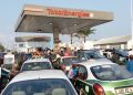 Transports en commun à Brazzaville : Les chauffeurs de bus, taxis et conducteurs de motos face à la carance du carburant